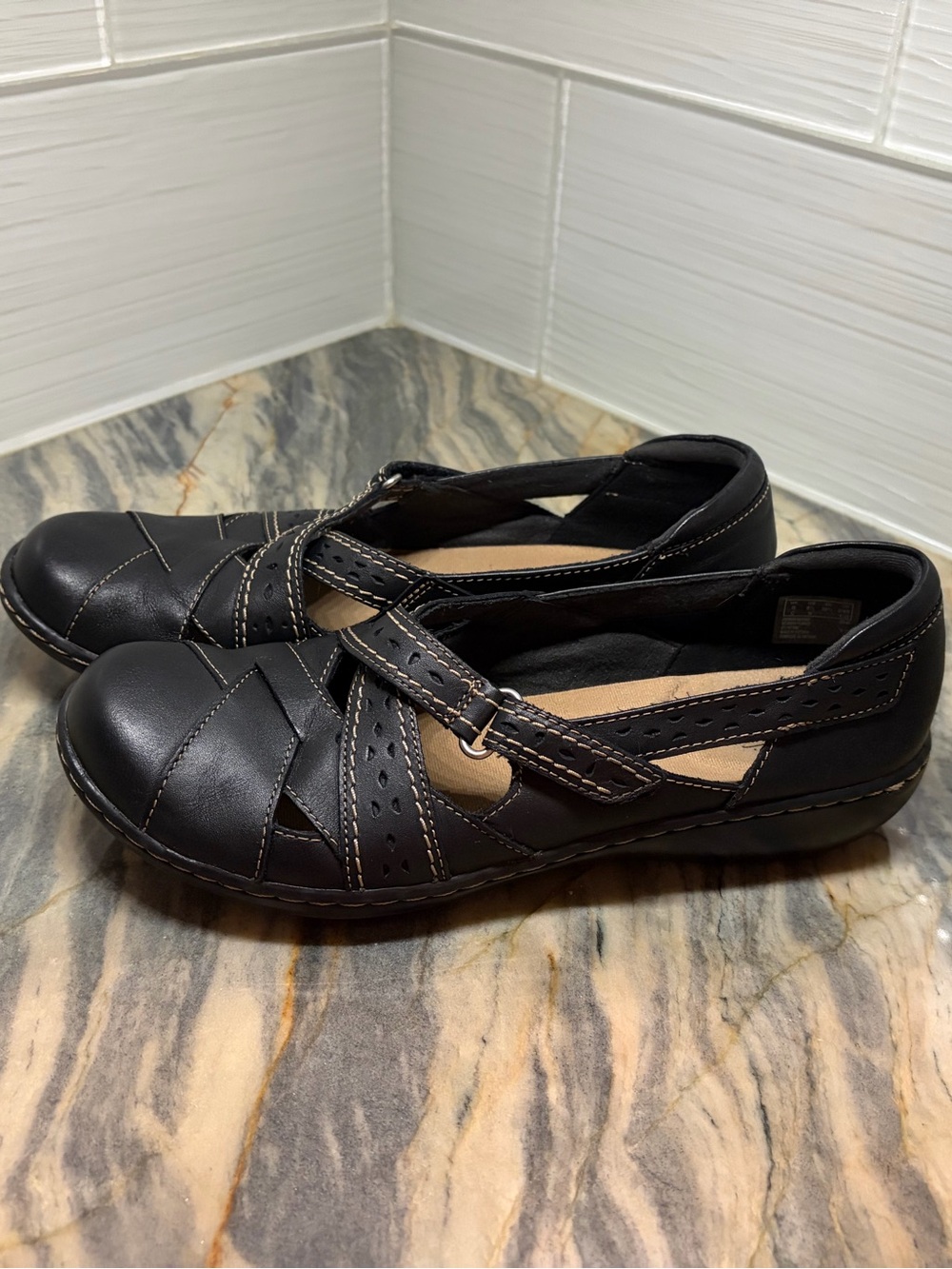Clarks Ashland Spin Q Mary Jane Black Leather Shoes Womens 8.5 Adjustable Strap